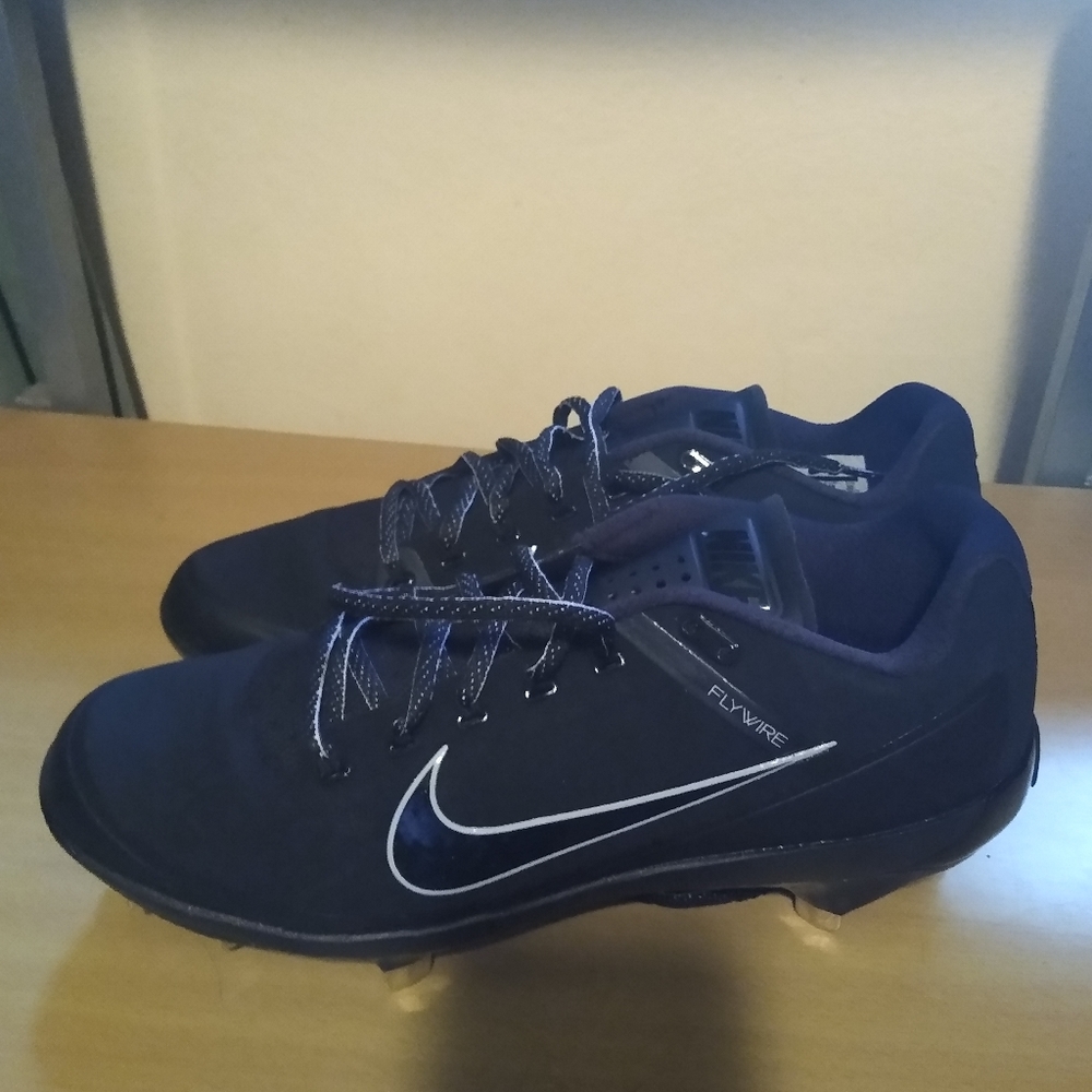 nike air max flywire baseball cleats